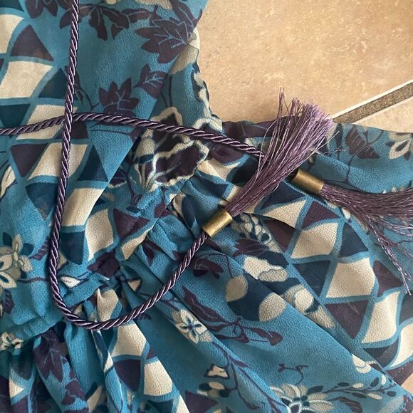 Moda International L Sheer Tunic - Picture 2 of 5